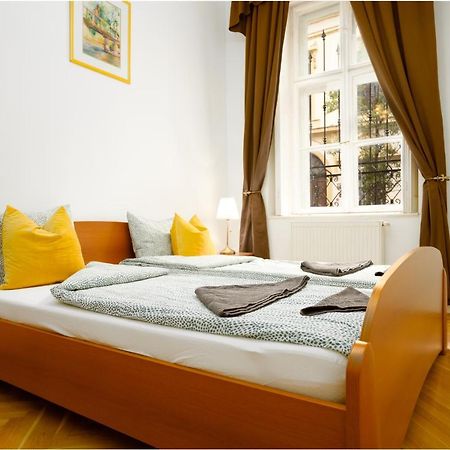 Emerald Suite With Free Parking Βουδαπέστη Εξωτερικό φωτογραφία