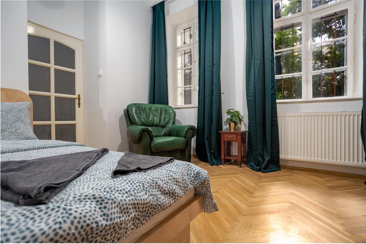 Emerald Suite With Free Parking Βουδαπέστη Εξωτερικό φωτογραφία