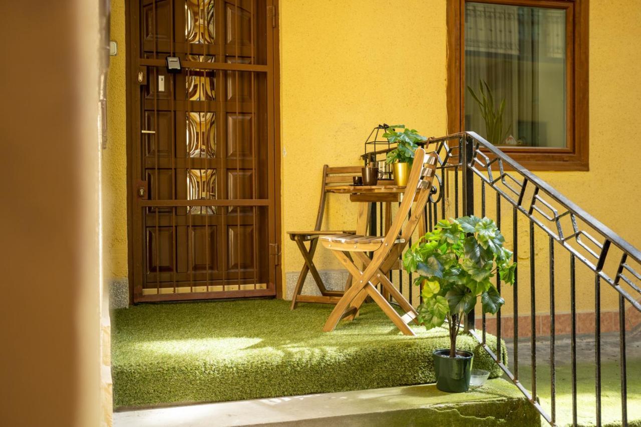 Emerald Suite With Free Parking Βουδαπέστη Εξωτερικό φωτογραφία