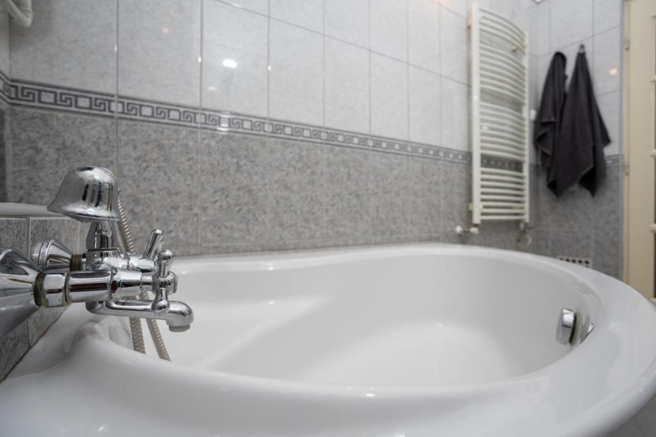 Emerald Suite With Free Parking Βουδαπέστη Εξωτερικό φωτογραφία