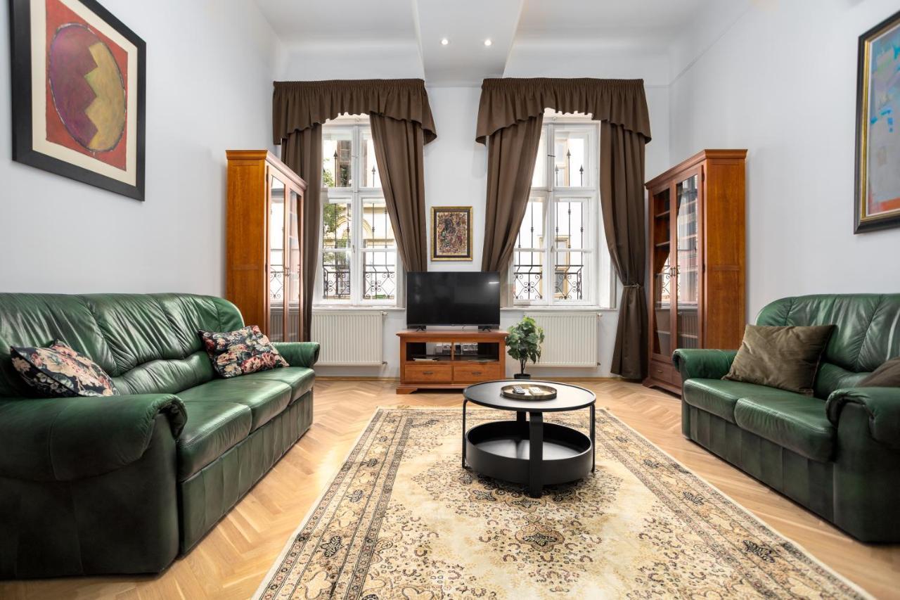 Emerald Suite With Free Parking Βουδαπέστη Εξωτερικό φωτογραφία