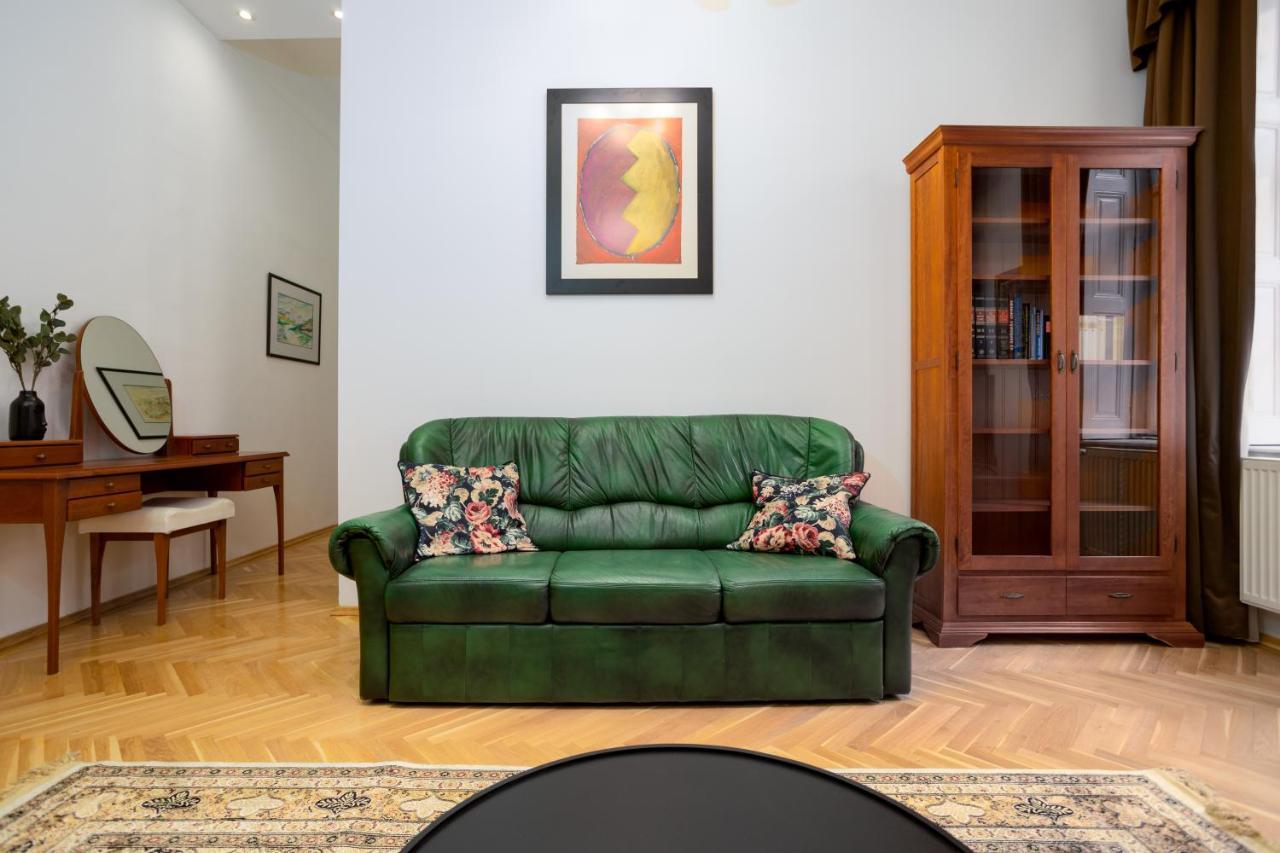 Emerald Suite With Free Parking Βουδαπέστη Εξωτερικό φωτογραφία
